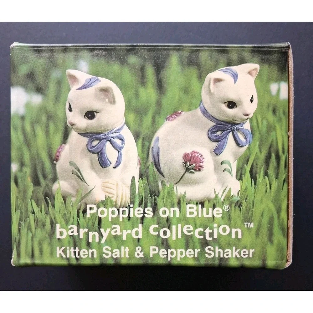 Lenox Poppies On Blue Barnyard Blue Cat Kitten Salt and Pepper Shaker Set  S5